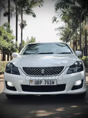 Toyota Crown 2013 White