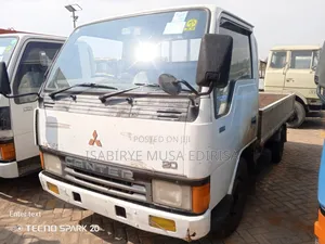 Canter Min Truck 32 Engine
