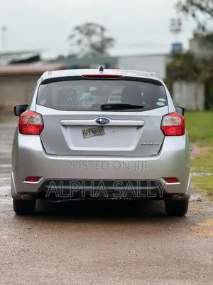 Subaru Impreza 2.0i Premium PZEV 4dr Hatchback AWD (2.0L 4cyl CVT) 2015