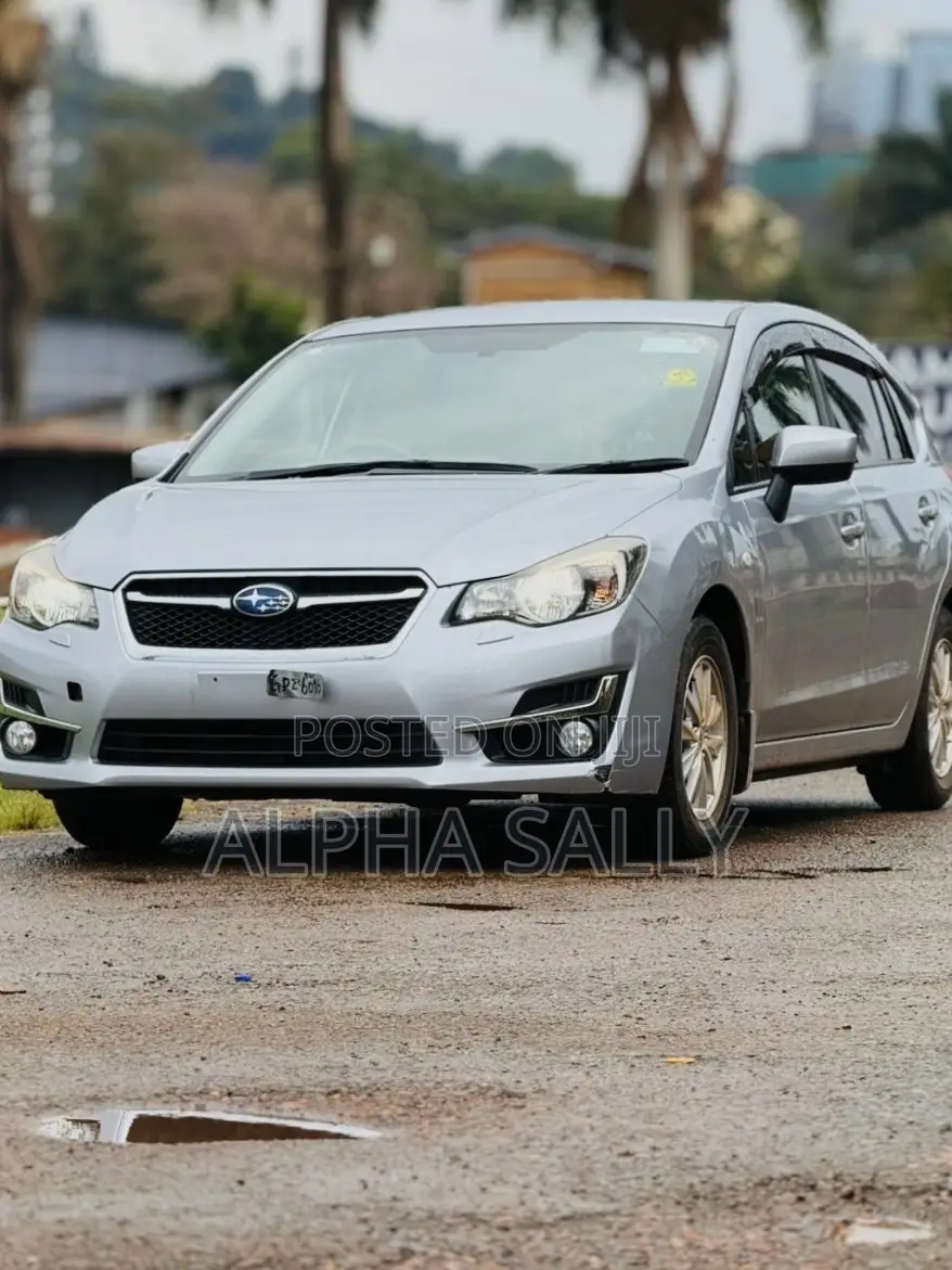 Subaru Impreza 2.0i Premium PZEV 4dr Hatchback AWD (2.0L 4cyl CVT) 2015