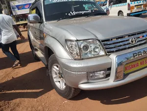 Toyota Land Cruiser Prado 2001 Silver