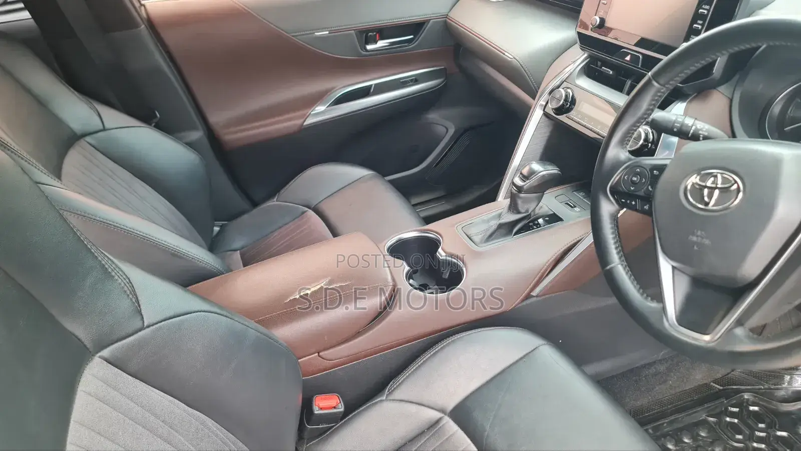 Toyota Harrier 2021 White