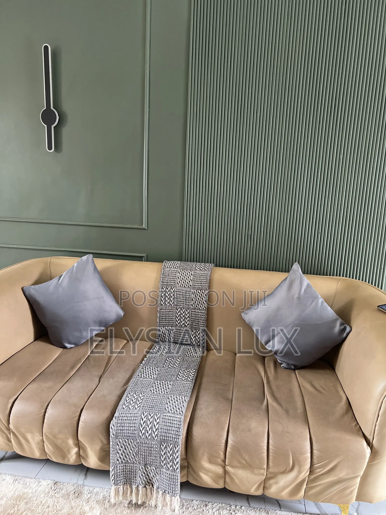 Furnished 1bdrm Apartment in Elysian Lux Home, Central Division