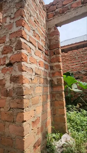 1bdrm Room & Parlour in Nansana Estate, Nabweru for Sale