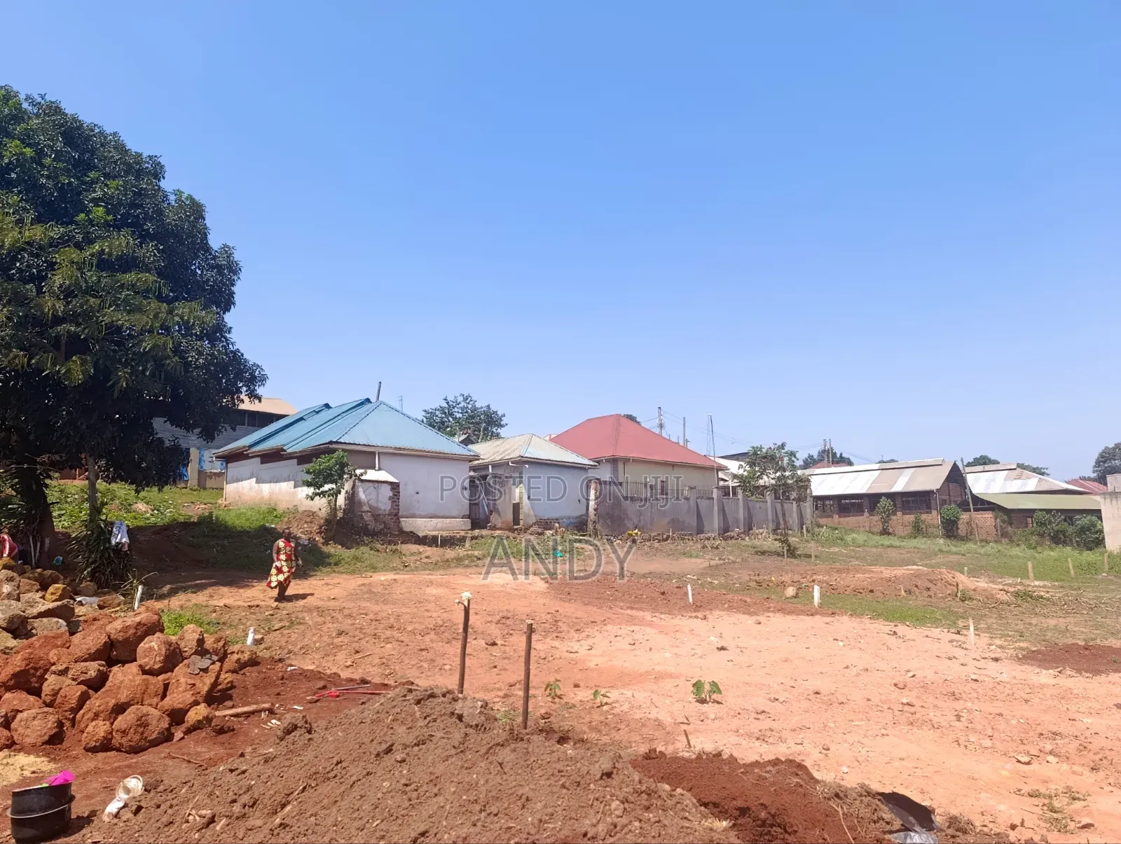 40/20ft Ndejje Kanaba