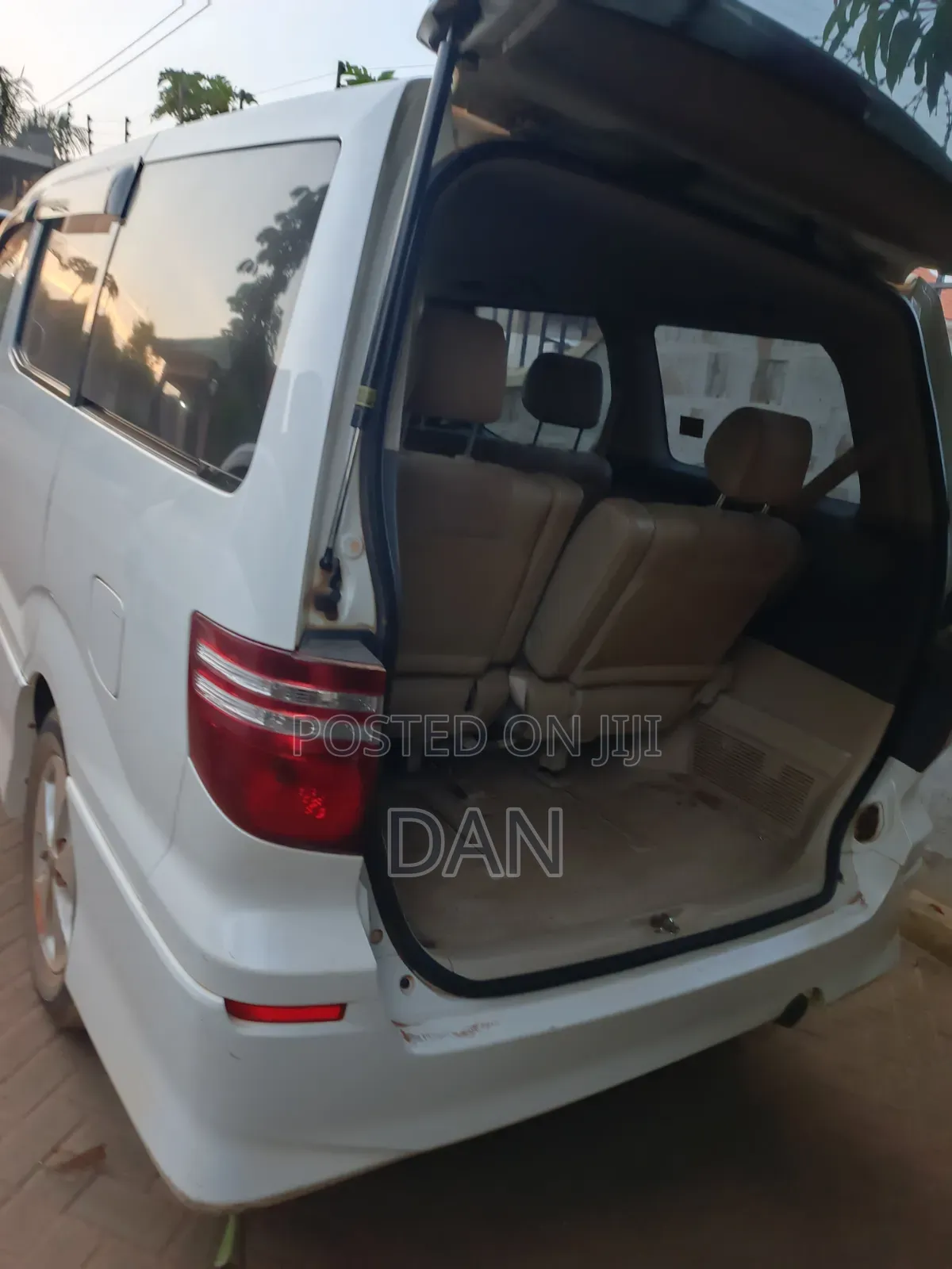 Toyota Alphard 2.4 Petrol AWD 2007 White