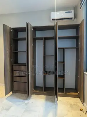 Television42/Wardrobe / Chassis Wardrobe /Wardrobeworkstation60