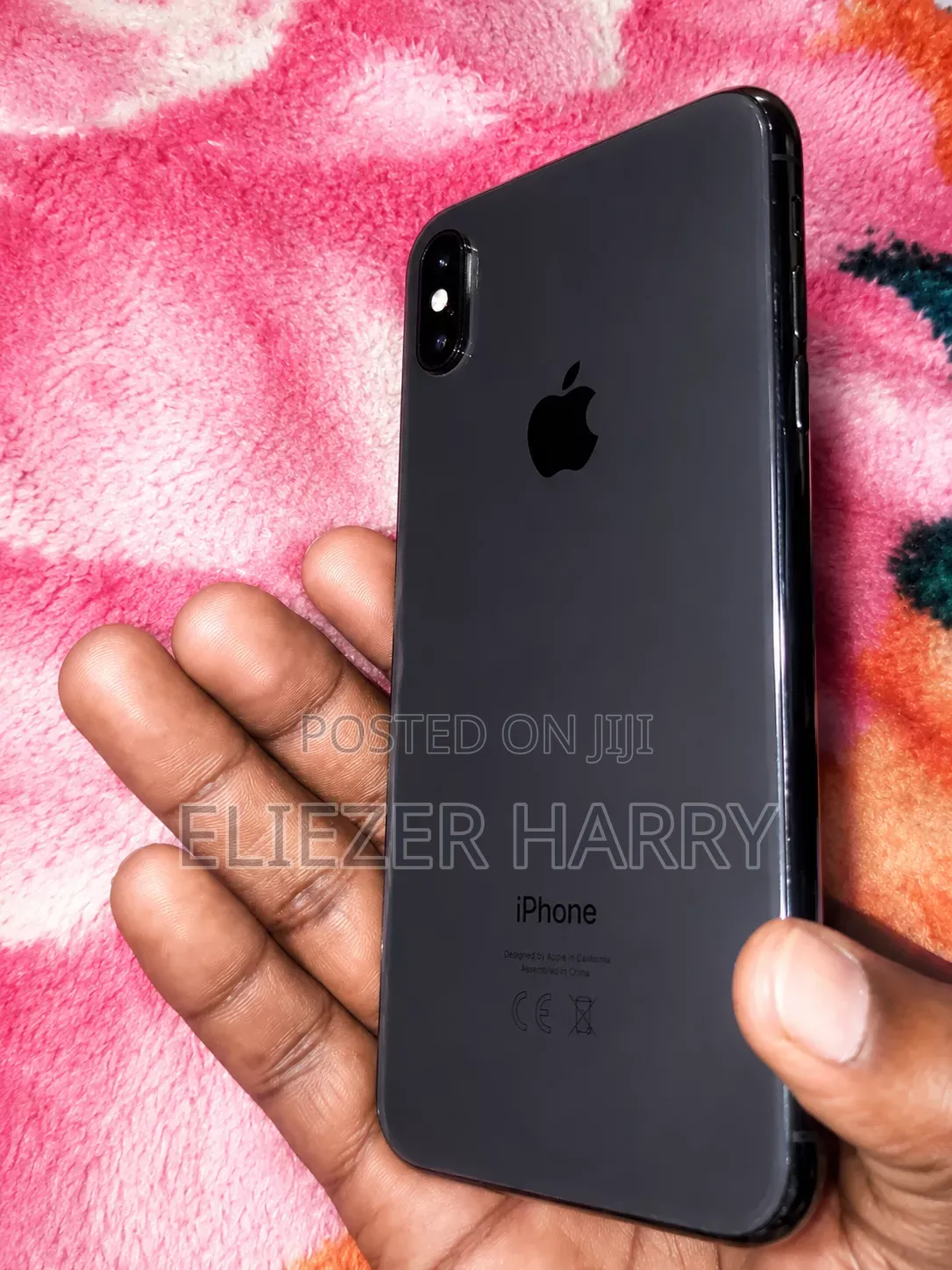 Apple iPhone XS Max 64 GB Black