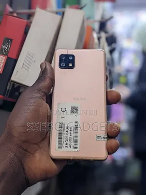 Sharp Aquos Sense6 64 GB Bronze