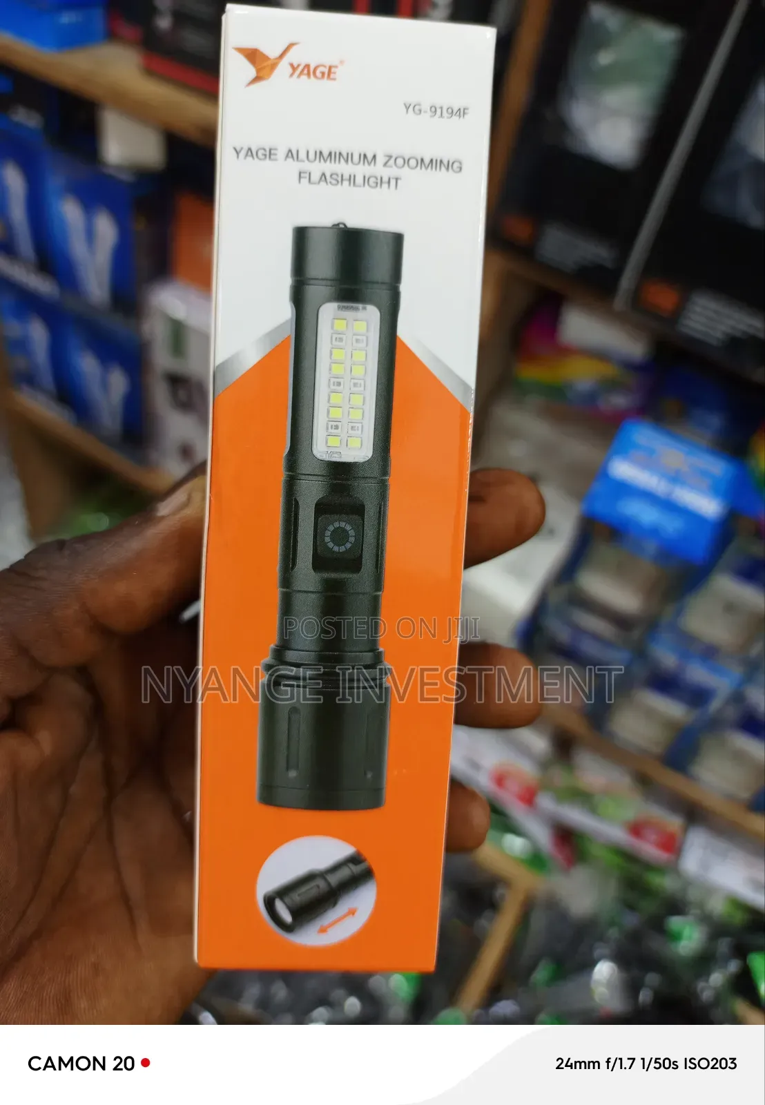 Yage YG-9194F Rechargeable Aluminum Zooming Flashlight With a Side Cob