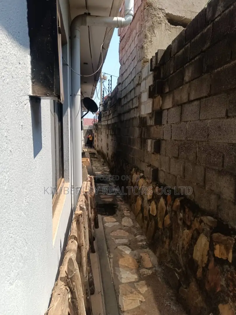 2bdrm Duplex in Nama for sale