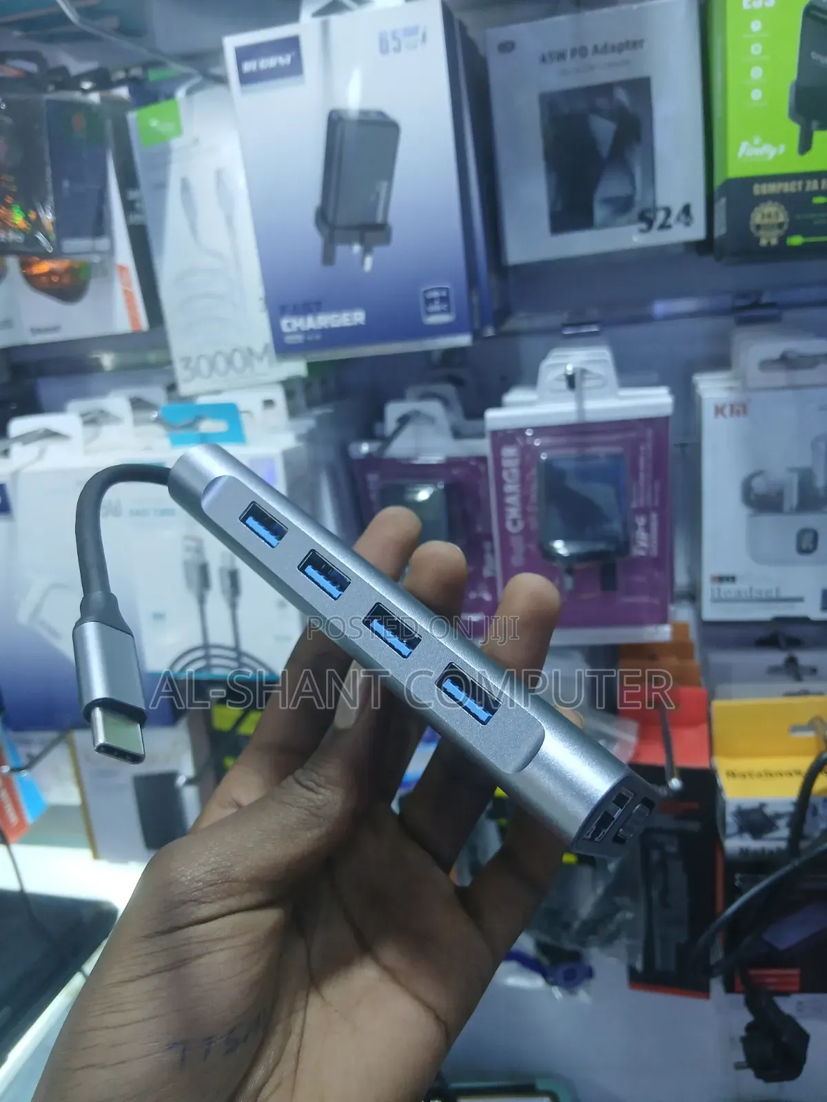 Type-C to HDTv and USB 11 in 1 Adapter