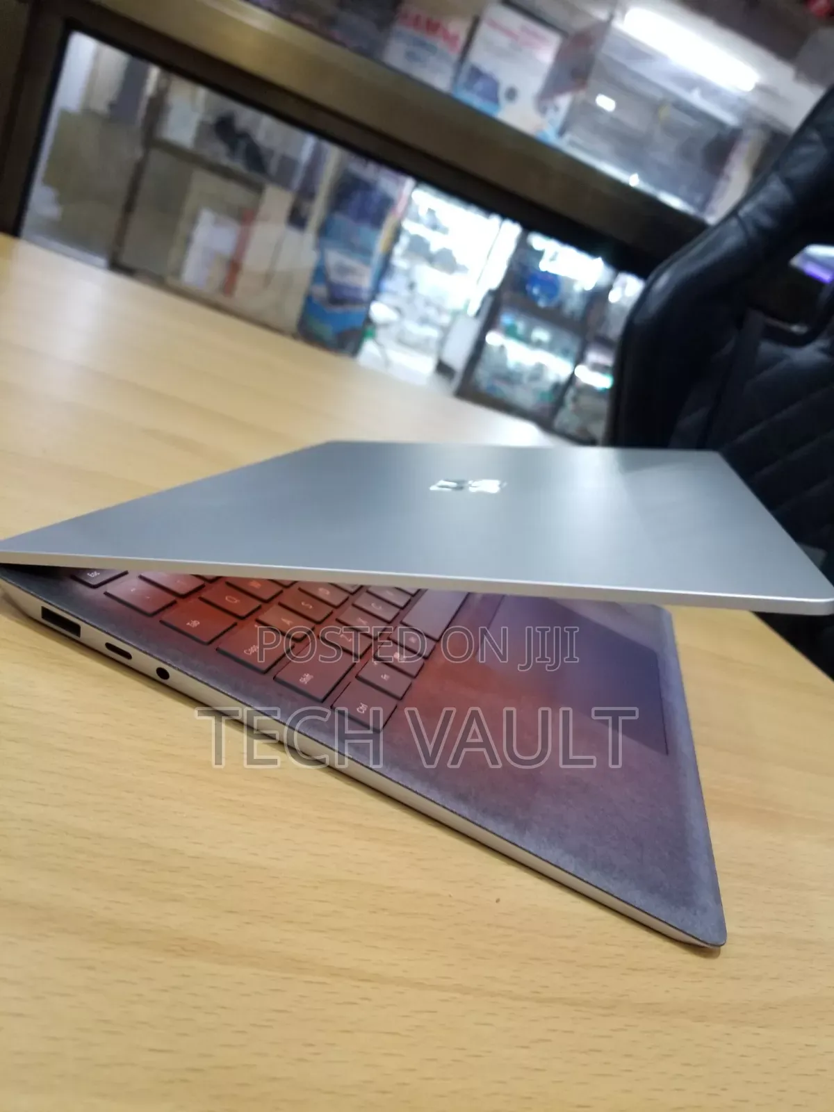 New Laptop Microsoft Surface Laptop 5 8GB Intel Core i5 SSD 256GB