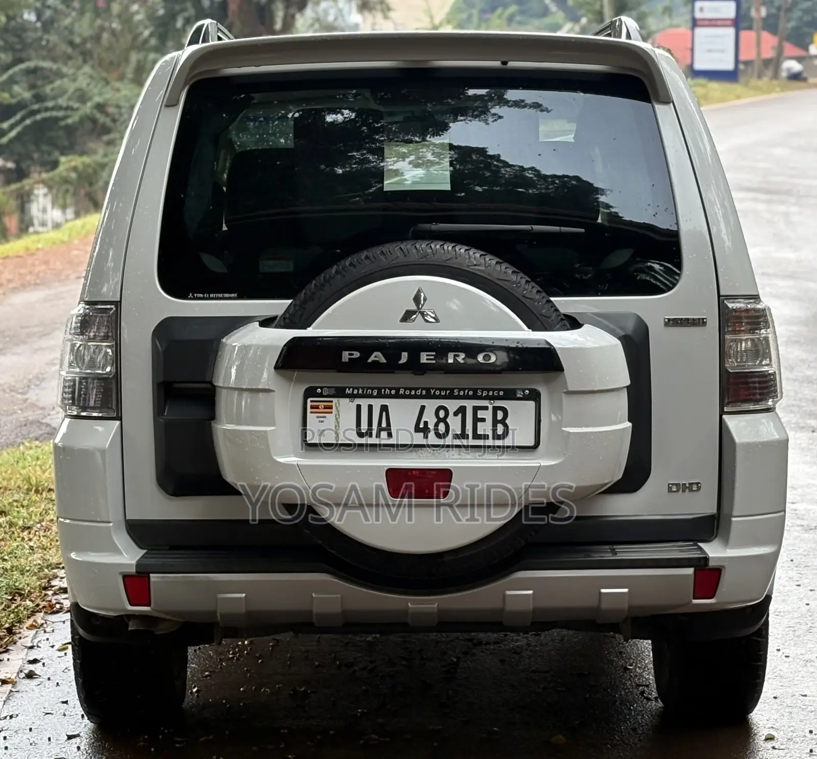 Mitsubishi Pajero 3.2 Di-Dc GLS 2012 White