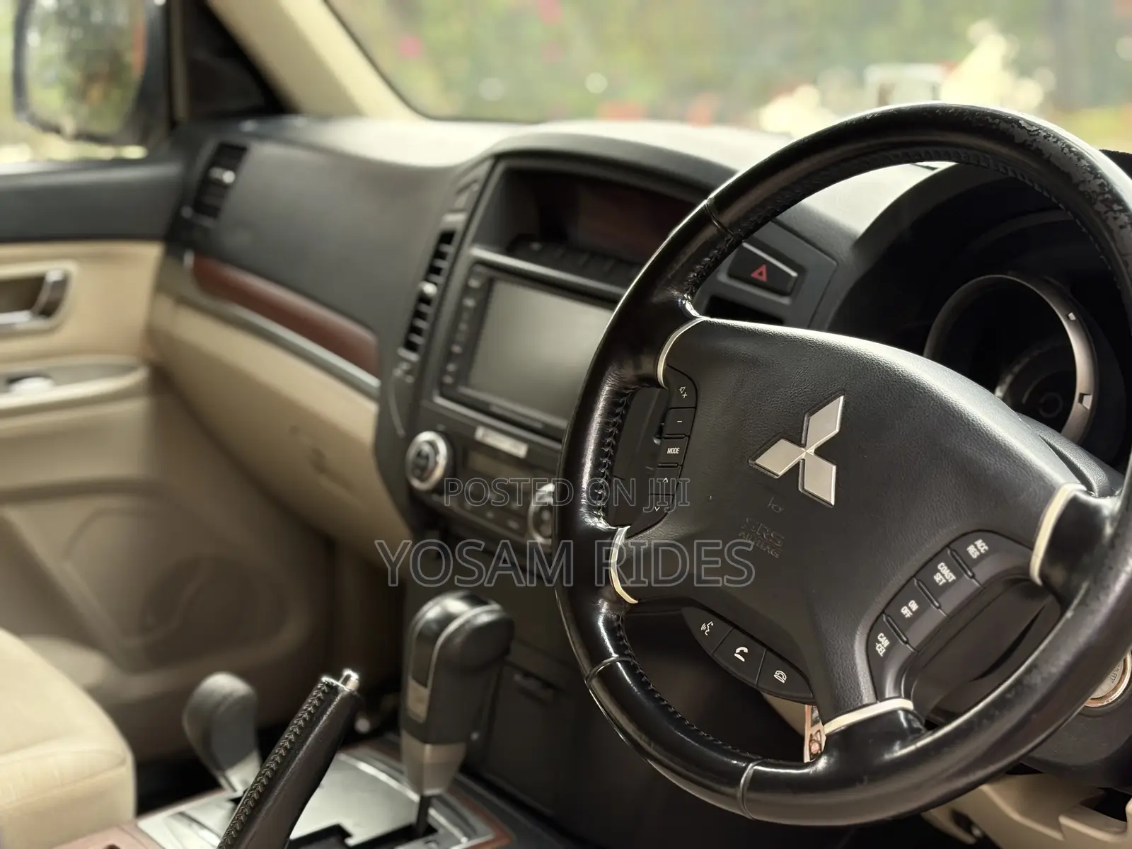 Mitsubishi Pajero 3.2 Di-Dc GLS 2012 White