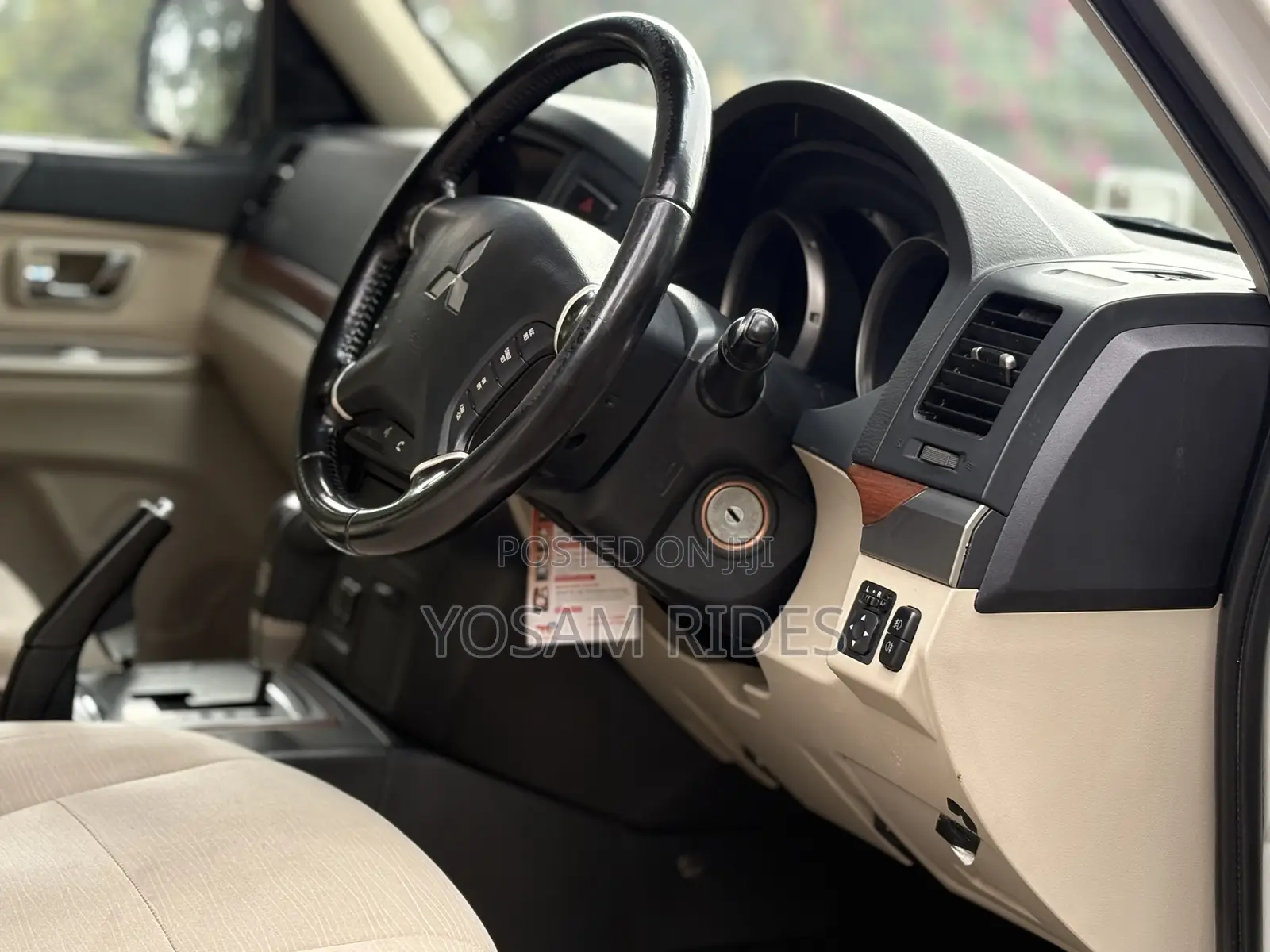 Mitsubishi Pajero 3.2 Di-Dc GLS 2012 White