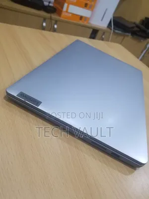 New Laptop Lenovo IdeaPad 720S 8GB Intel Core i5 SSD 256GB