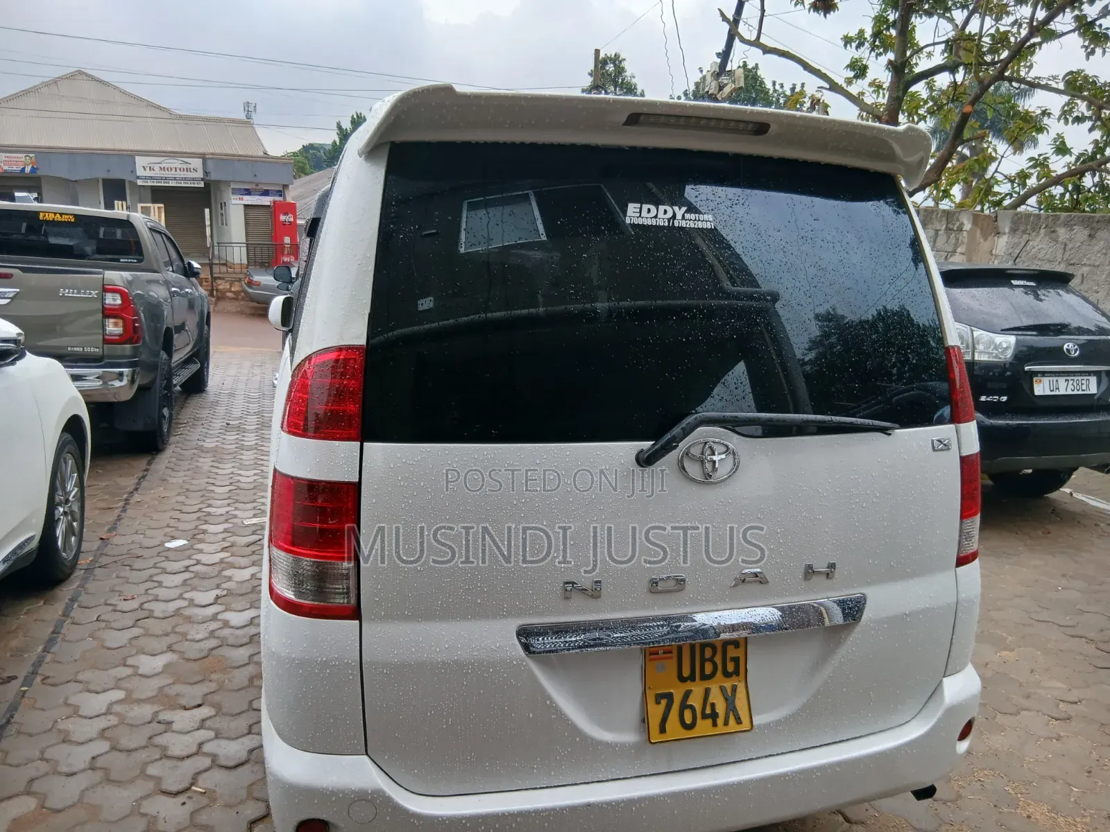 Toyota Noah 2006 White