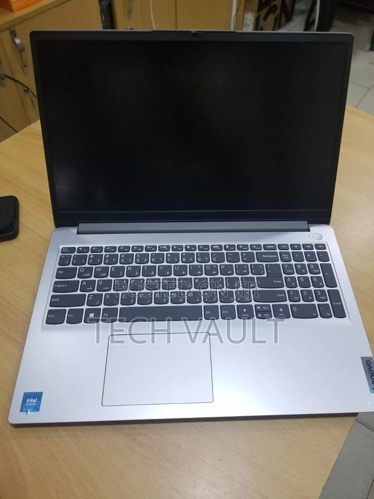 New Laptop Lenovo IdeaPad 720S 8GB Intel Core i5 SSD 256GB