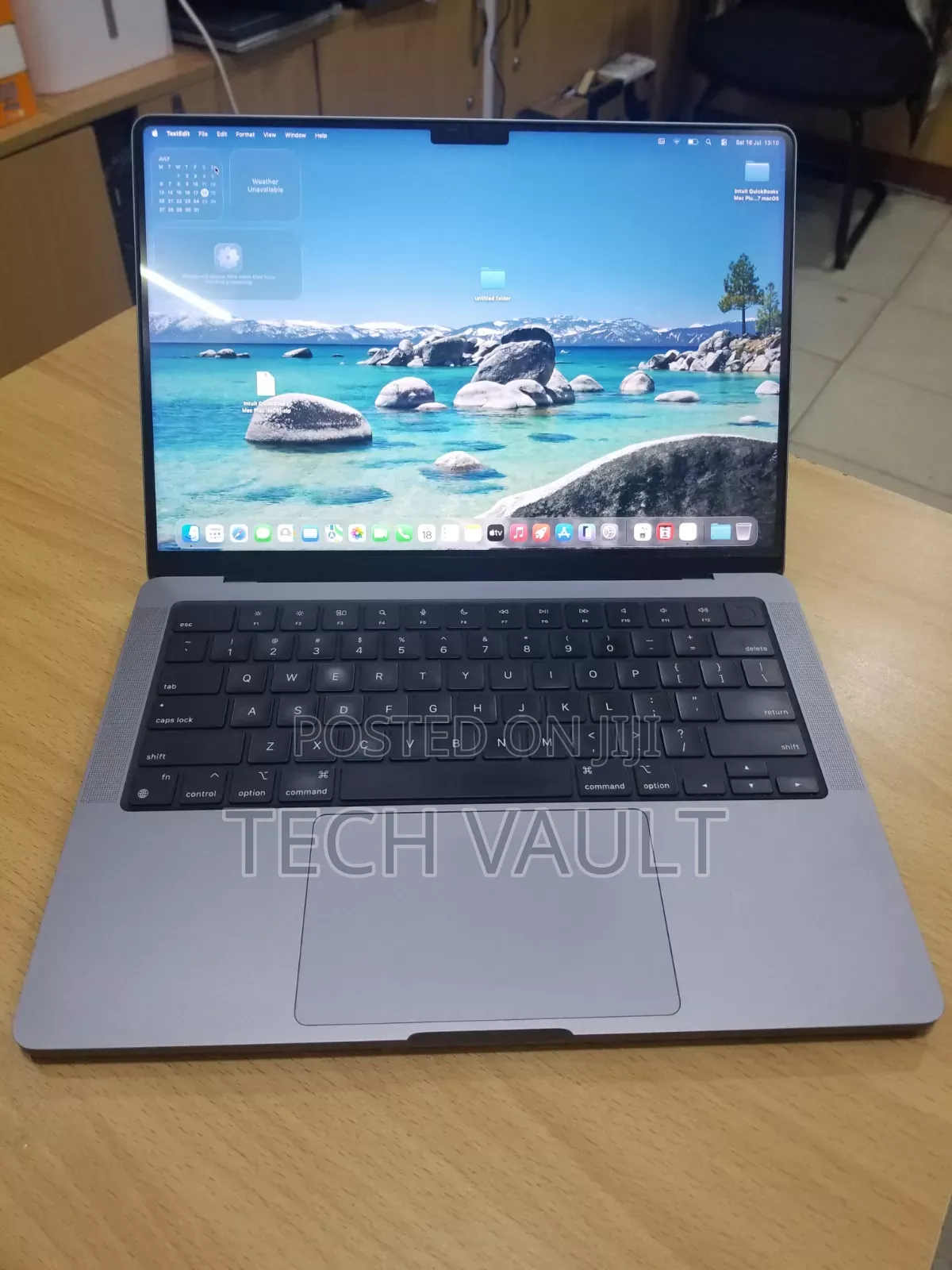 New Laptop Apple MacBook Pro 2023 M3 8GB Apple M3 SSD 1T