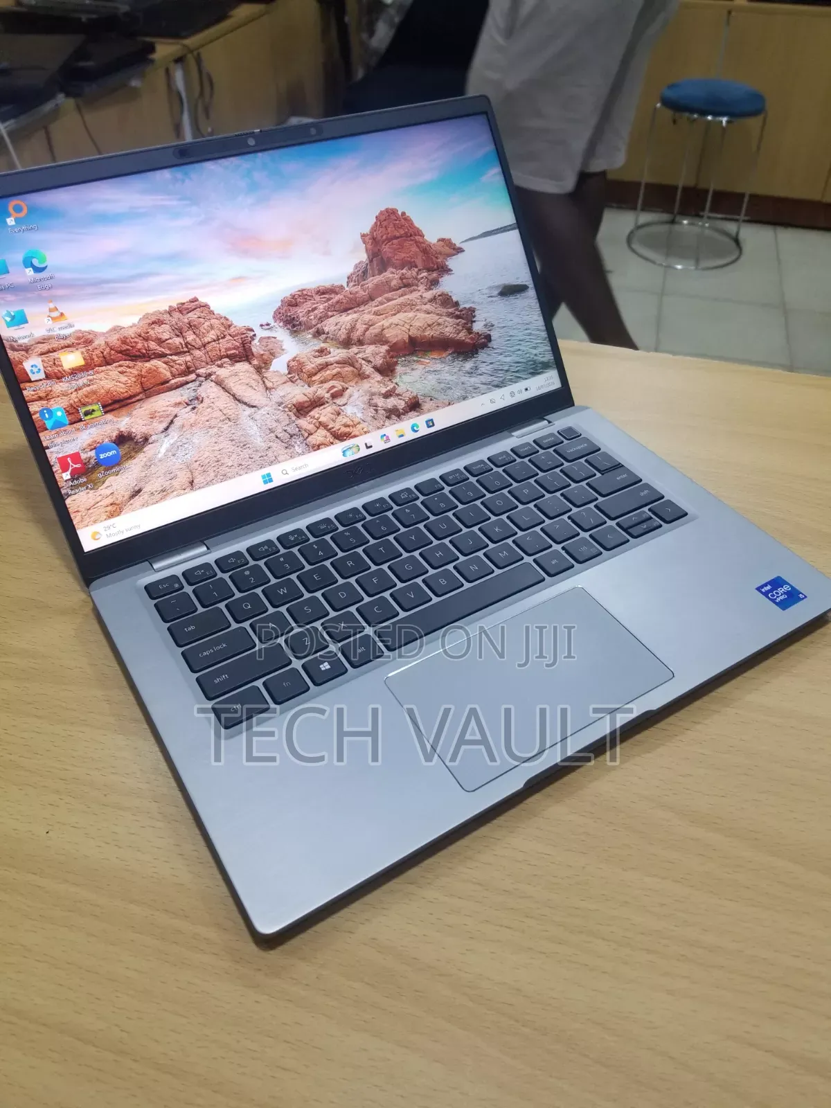 New Laptop Dell Latitude 7420 16GB Intel Core i5 SSD 256GB