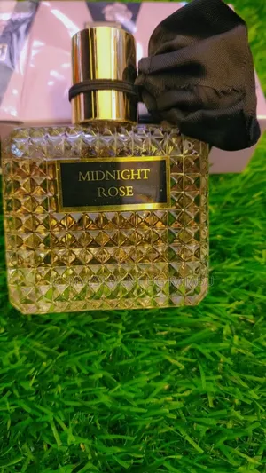 Ely Sia Midnight Roses