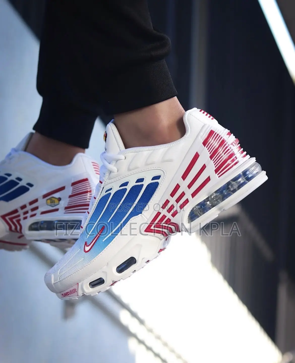 Nike Air Max Plus 3 Vivid Blue Gradient Sneakers