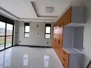 3bdrm Apartment in Bukoto, Central Division for rent