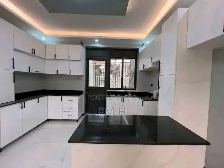 3bdrm Apartment in Bukoto, Central Division for rent