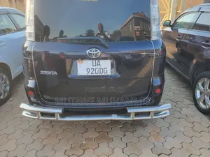 Toyota Sienta 2013 Black