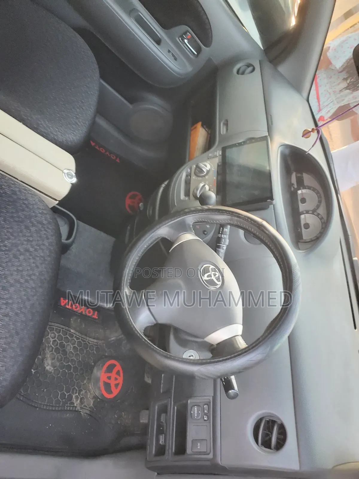 Toyota Sienta 2013 Black