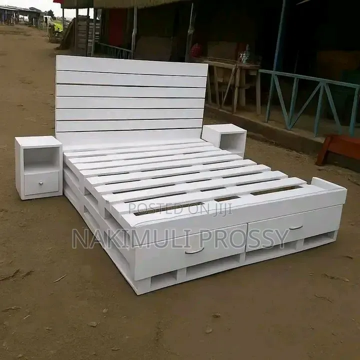 5by6 White Pallet Bed With Bedside Drawers
