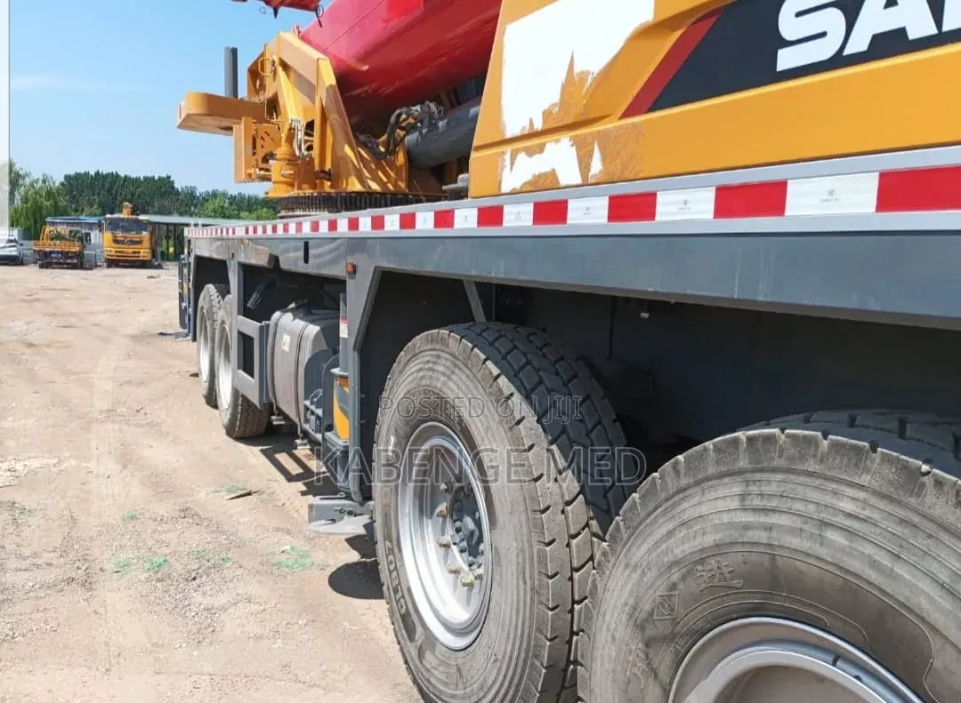 Mobile Crane