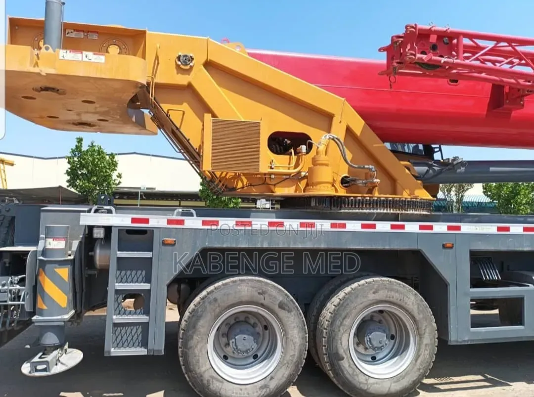 Mobile Crane