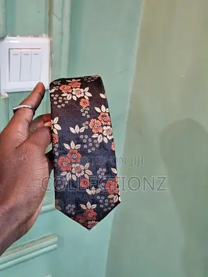 Burgundy Paisley Silk Men’s Tie