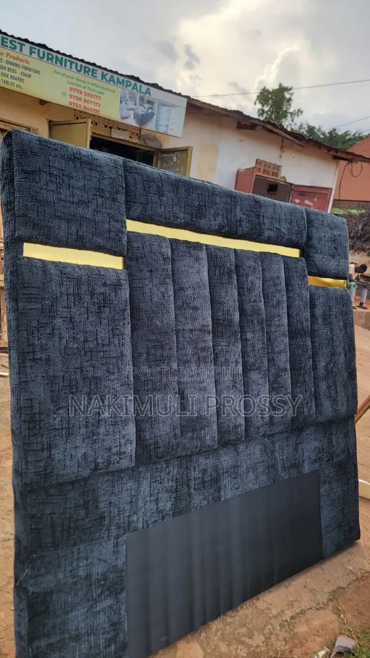 Dark Gray 5by6 Bed With 3 Gold Stickers