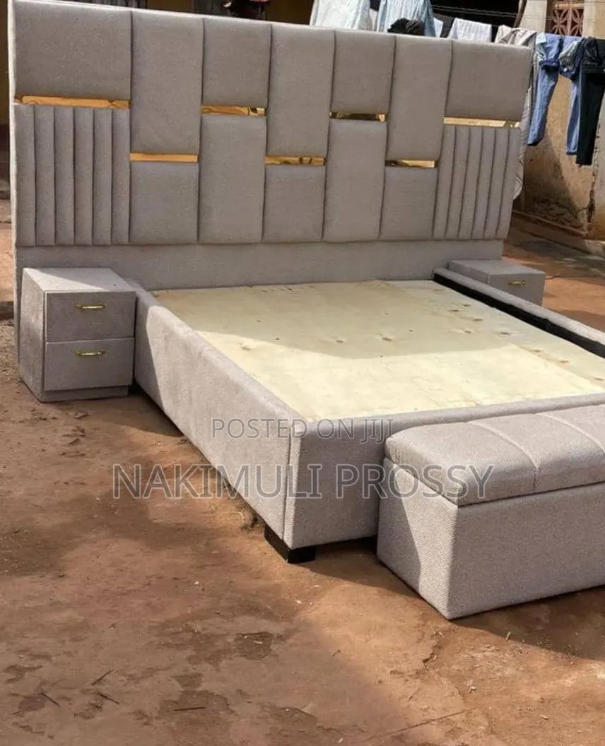 Dark Gray 5by6 Bed With 3 Gold Stickers