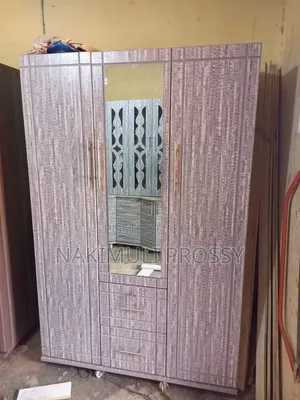 Wardrobe Furniture 4by6 Feet