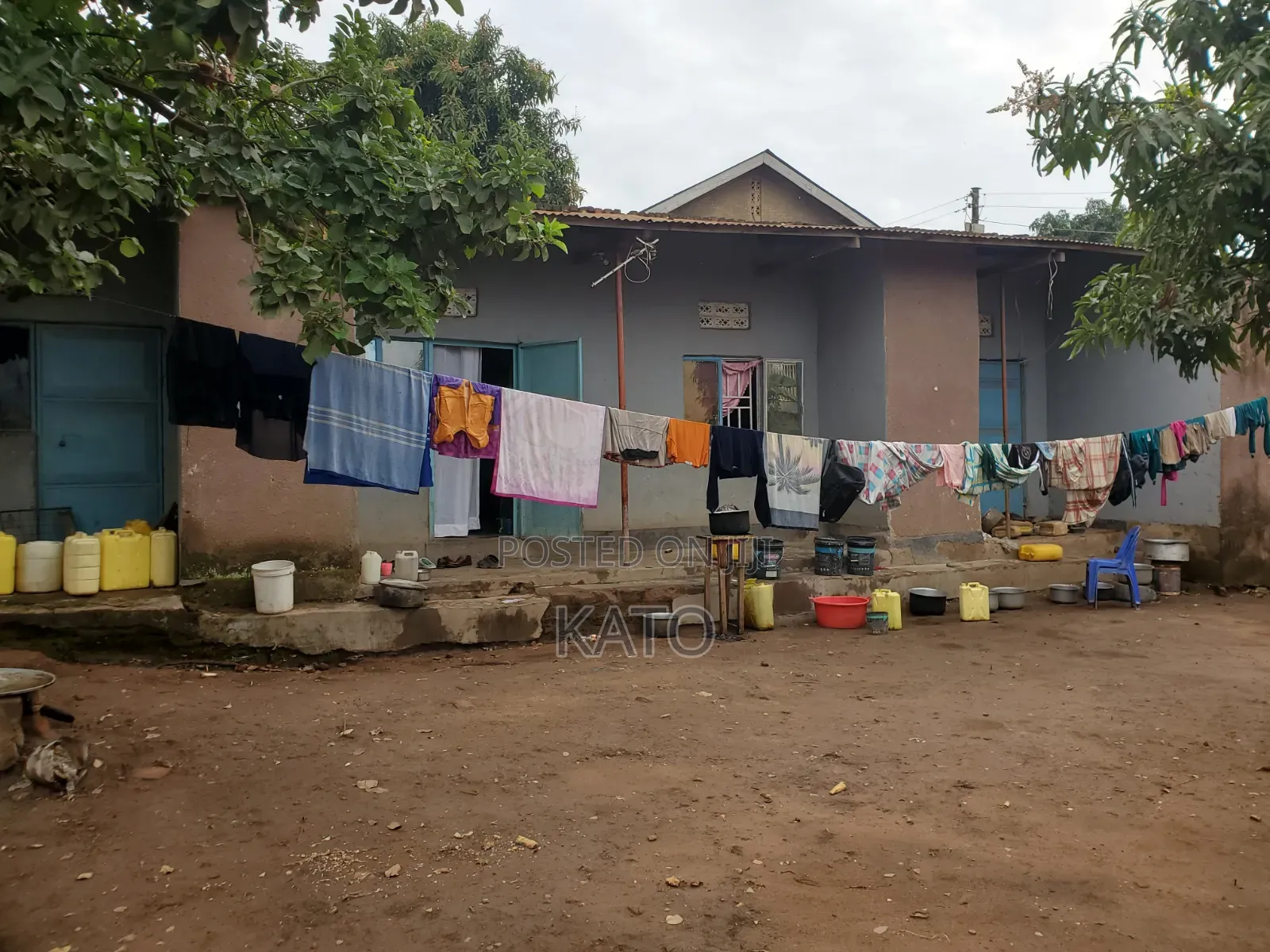 5bdrm Bungalow in Masuubi Estates, Kawempe for sale