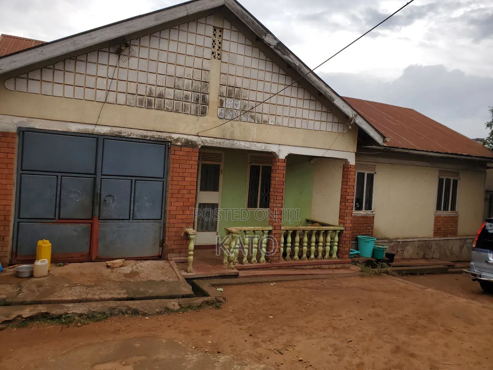 5bdrm Bungalow in Masuubi Estates, Kawempe for sale