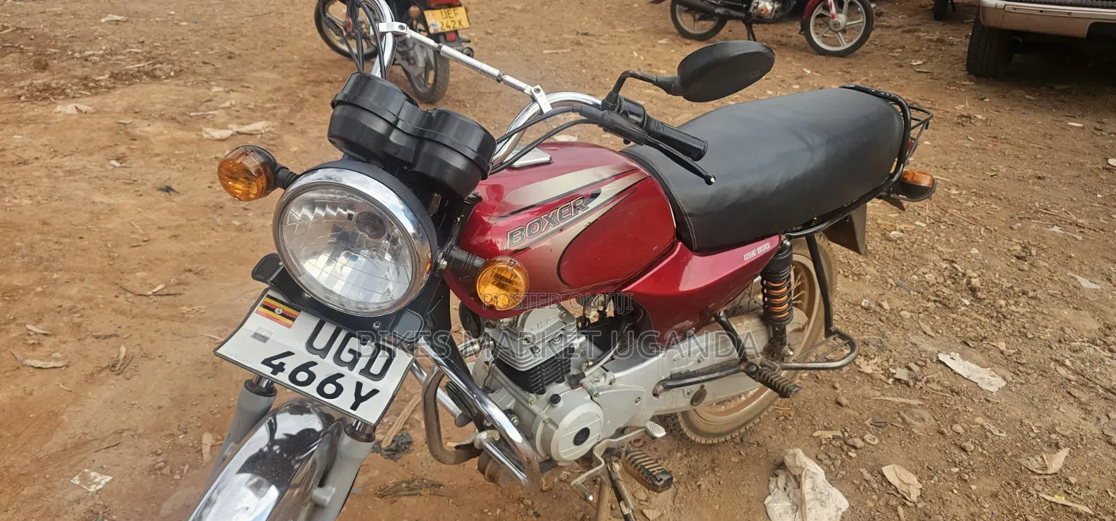 Bajaj Boxer 2025 Red
