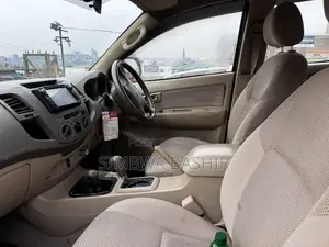 Toyota Hilux 2008 Black