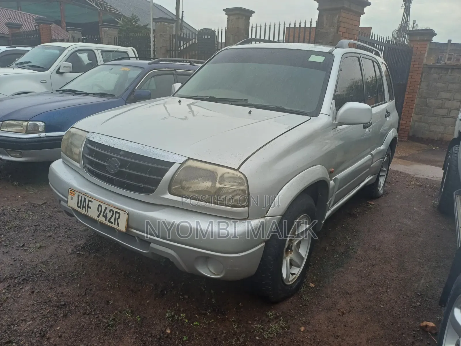Suzuki Escudo 1997 Silver