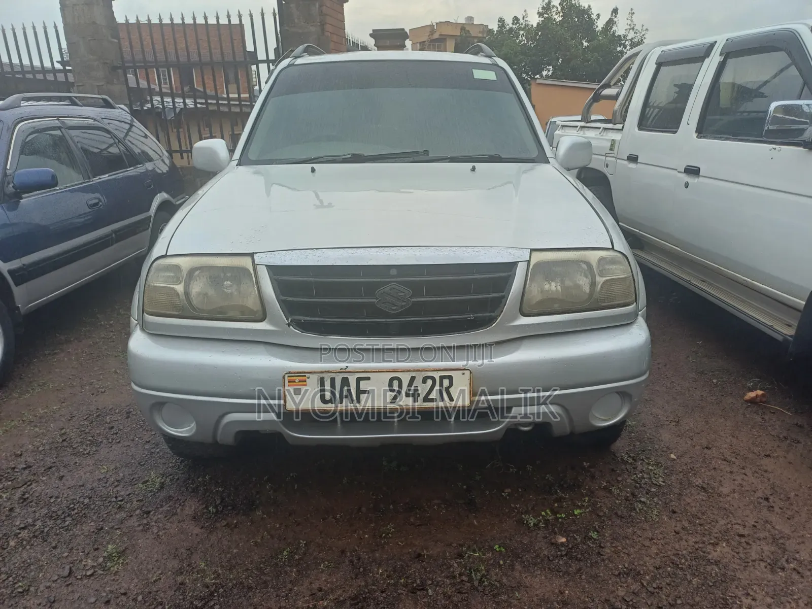 Suzuki Escudo 1997 Silver