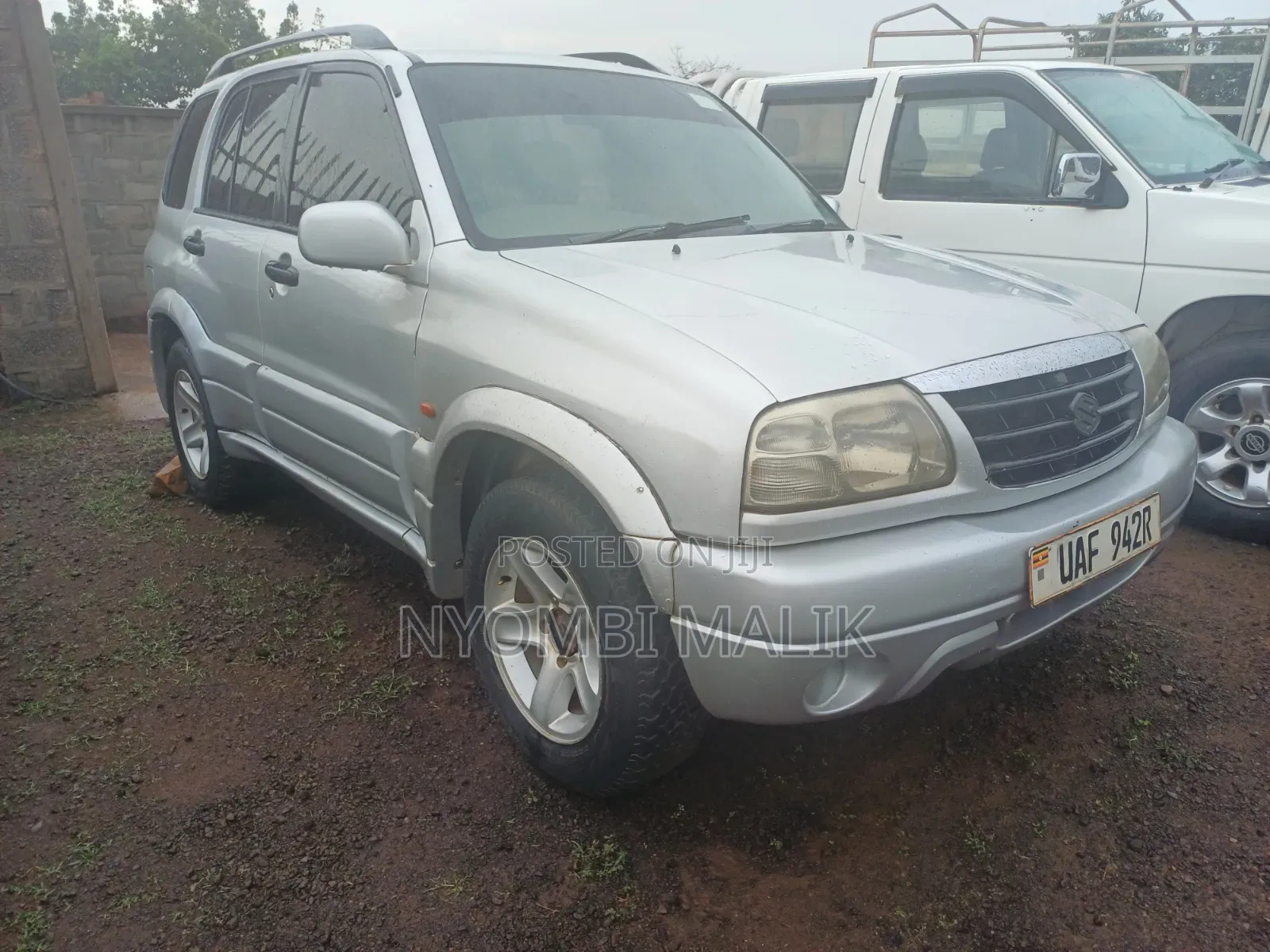 Suzuki Escudo 1997 Silver