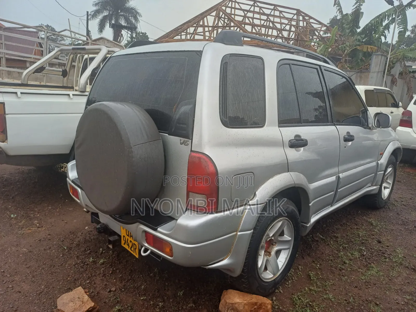 Suzuki Escudo 1997 Silver