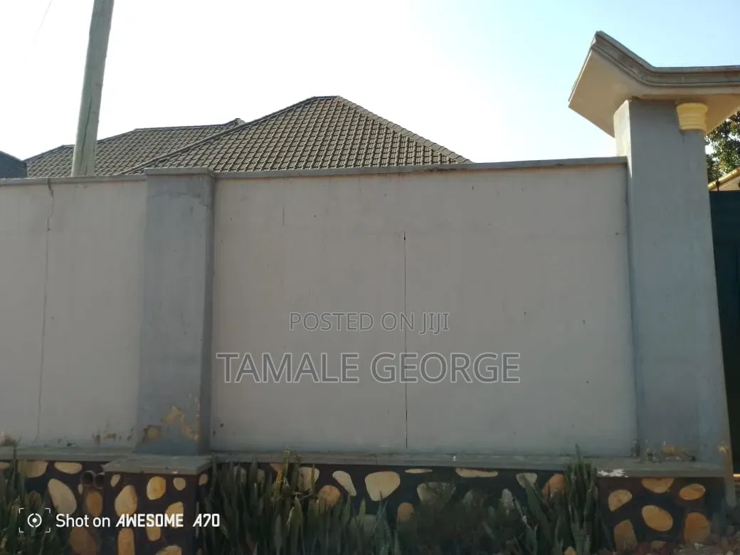 3bdrm Bungalow in Kigaga Estate, Nsangi for sale