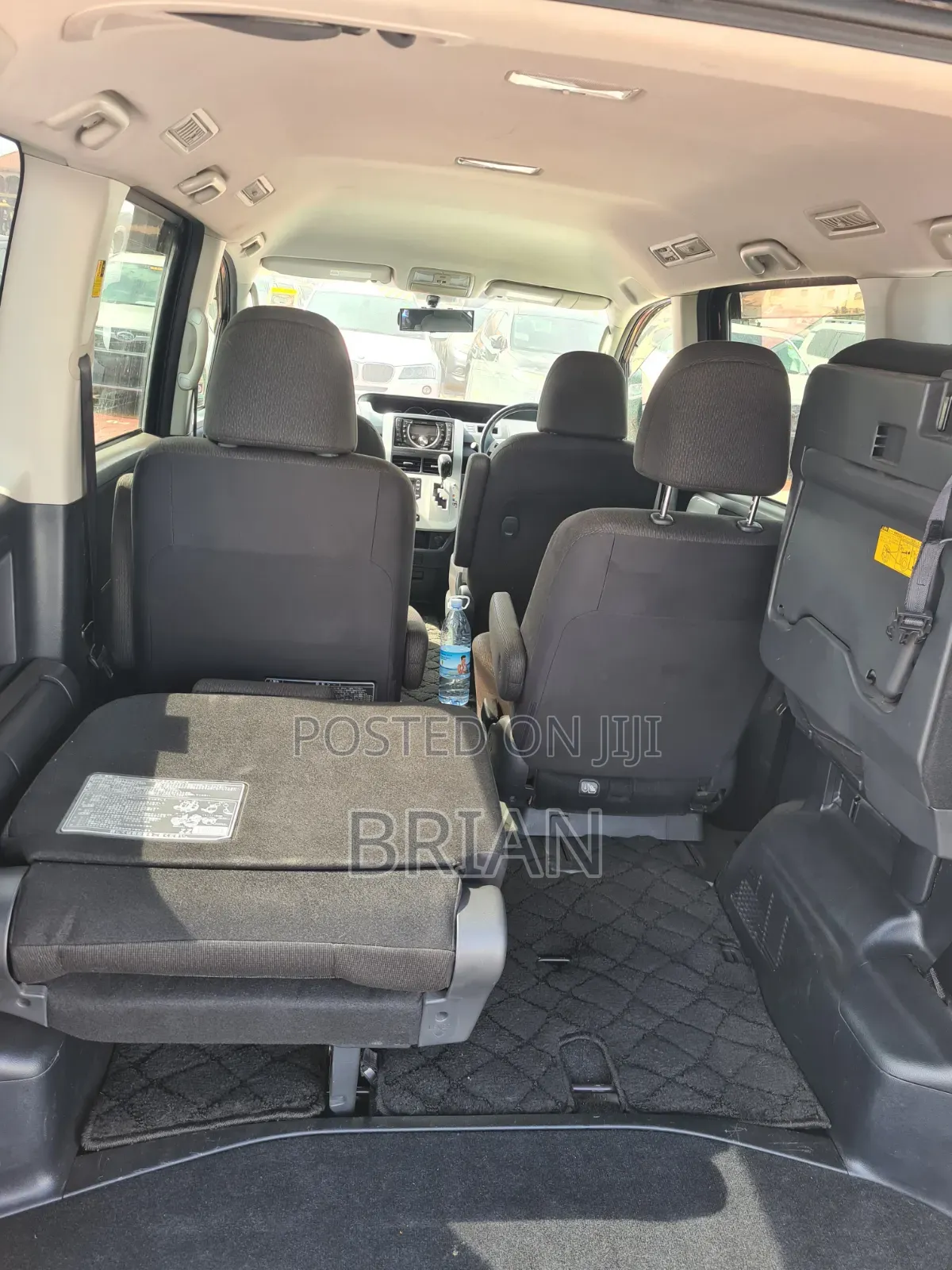 Toyota Noah 2013 Maroon
