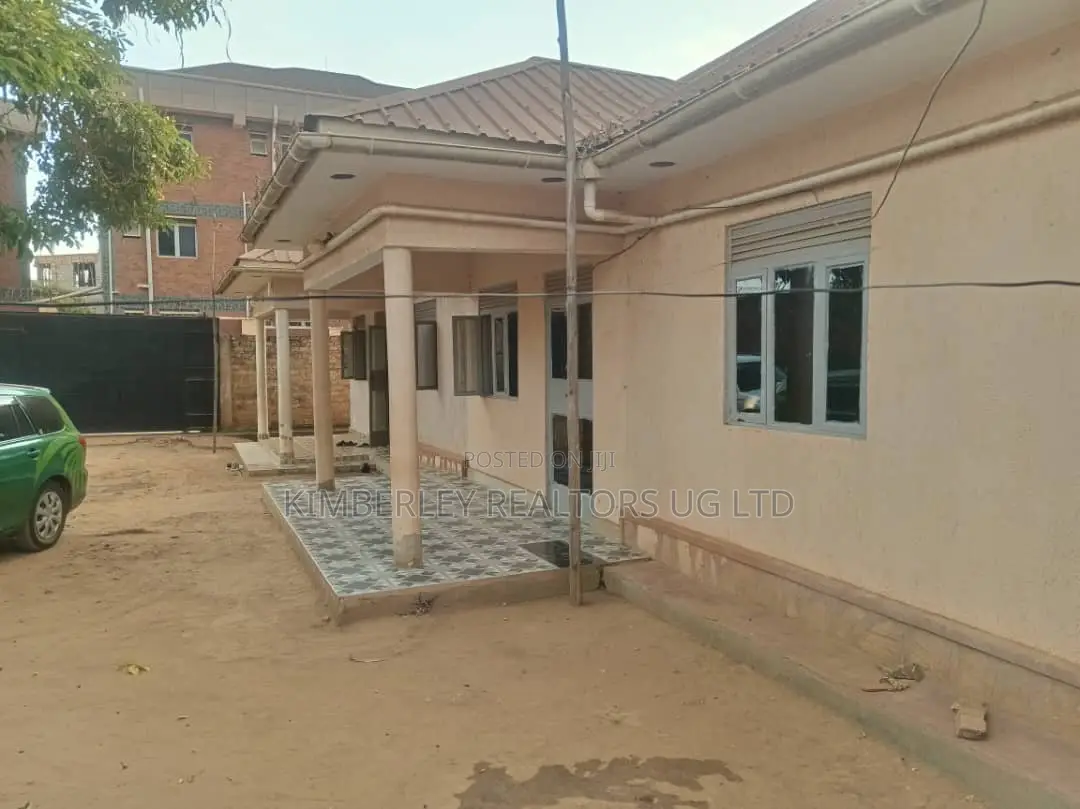 2bdrm Duplex in Mukono TC for sale
