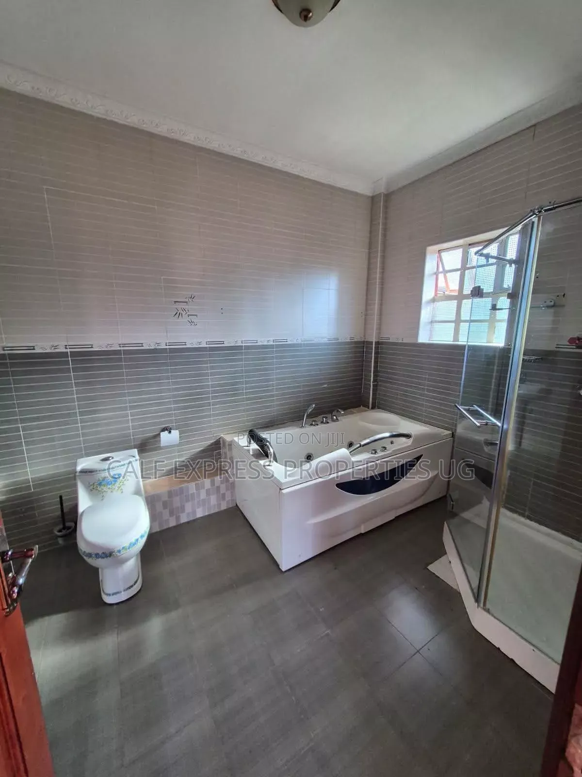 7bdrm Bungalow in Lubowa Estate, Central Division for rent